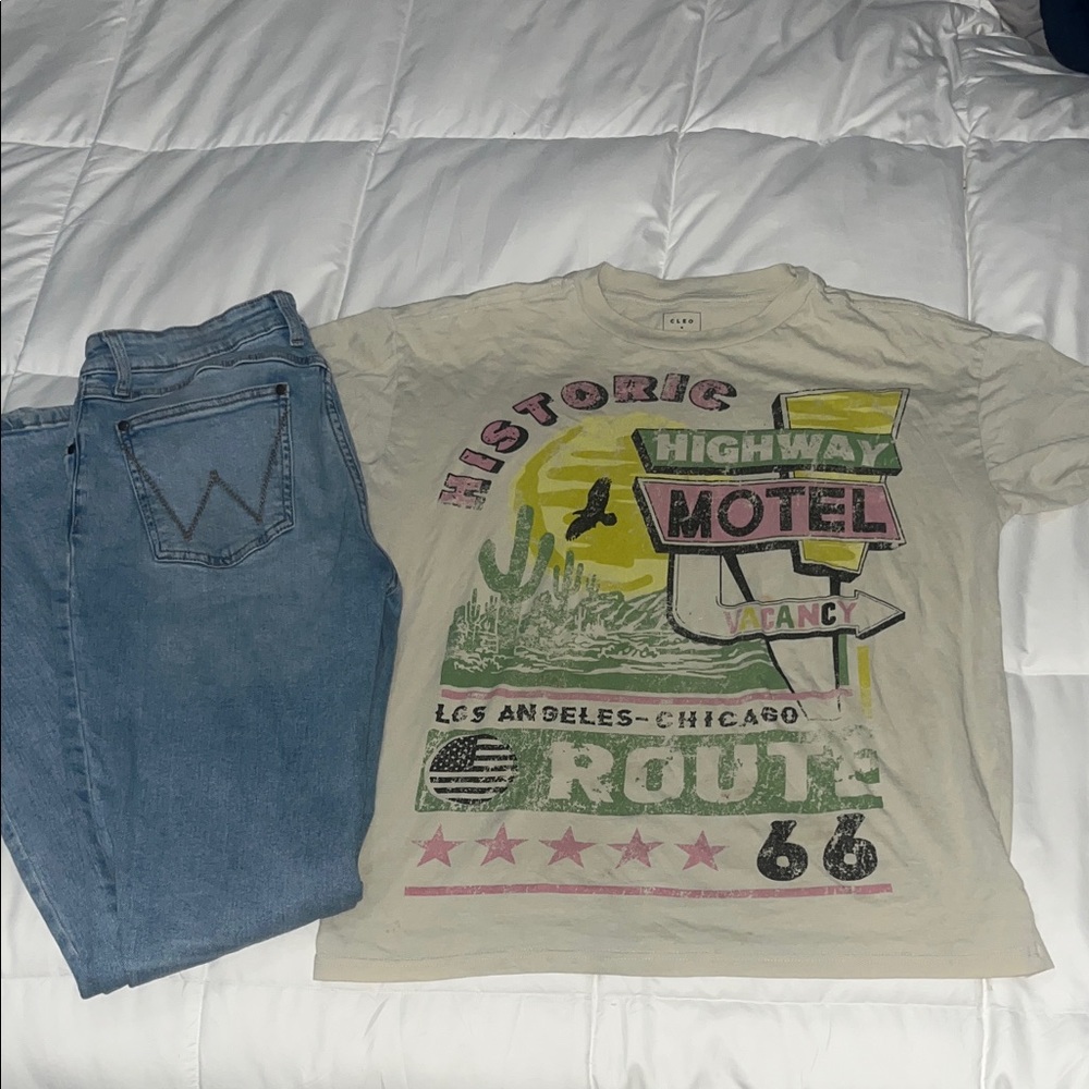 Wrangler 31x36 outfit w CLEO boot barn top (oversized). 🤠🤠🤠🤠